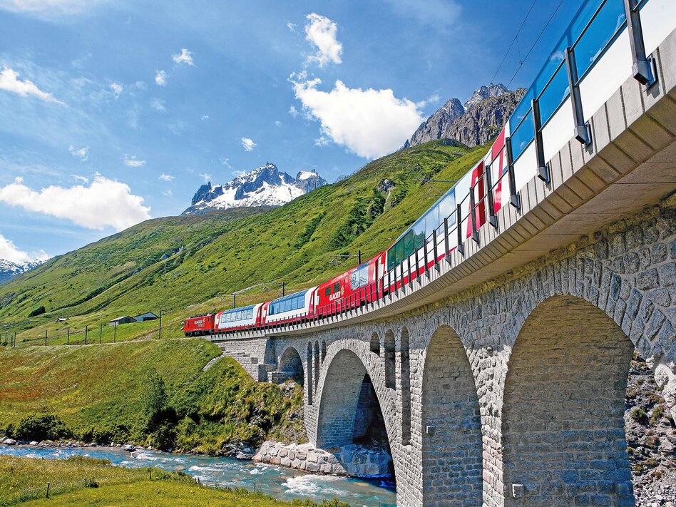 Glacier Express | railtour - the Swiss travel specialist